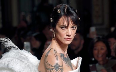 Isola dei Famosi: Asia Argento svela come ha smesso di farlo